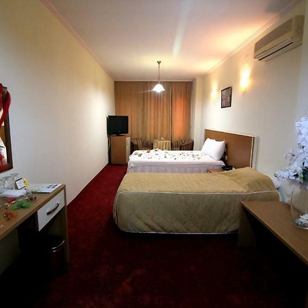 Aykut Palace Otel Искендерун Экстерьер фото