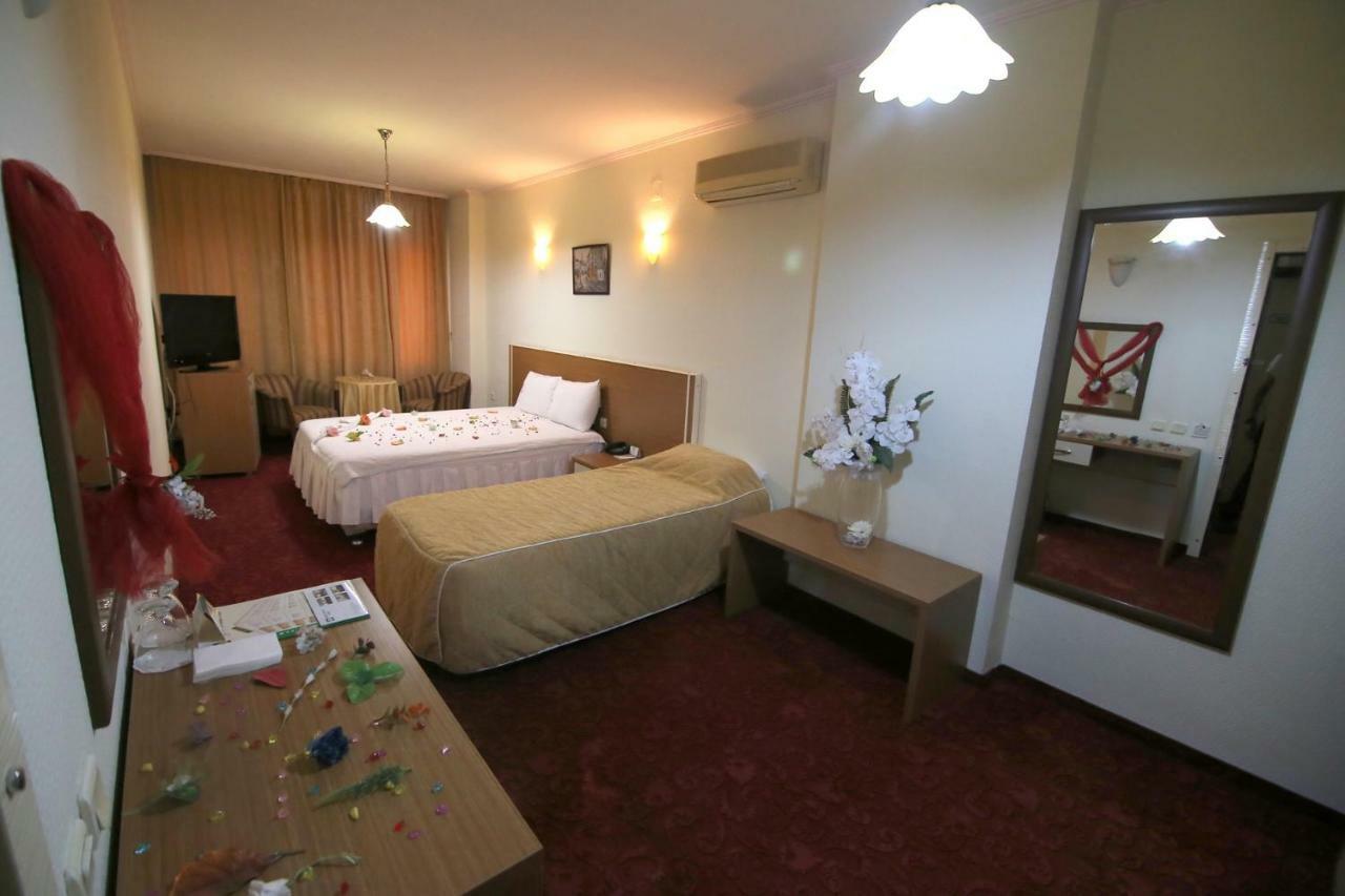 Aykut Palace Otel Искендерун Экстерьер фото